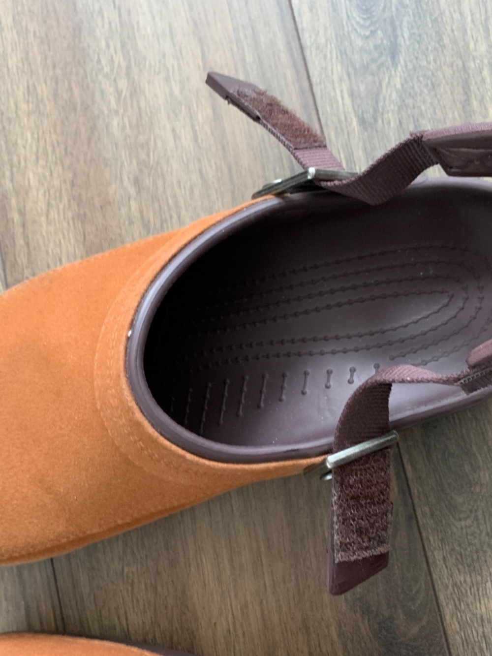 Crocs Museum of Peace and Quiet Classic Clogs Size M7 W9 Ginger/brown color - Picture 7 of 10